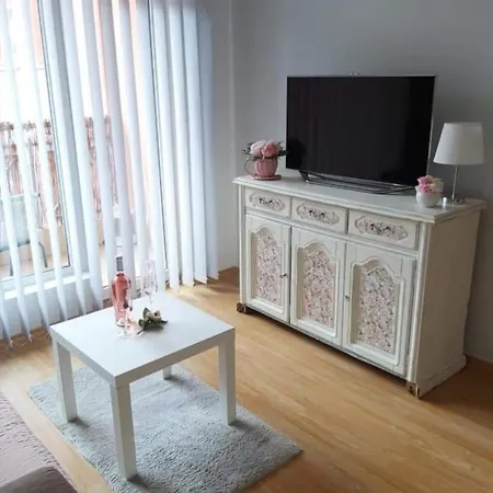 Apartamenty Sloneczny Brzeg شقة *