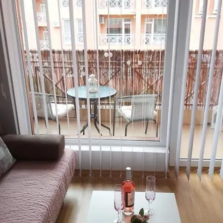 Apartamenty Sloneczny Brzeg 아파트 *